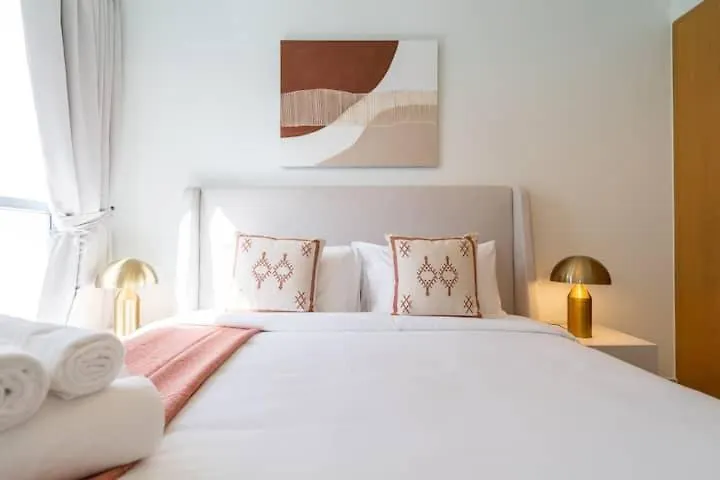 Vogue Downtown - Bellevue Towers Apartment Dubai